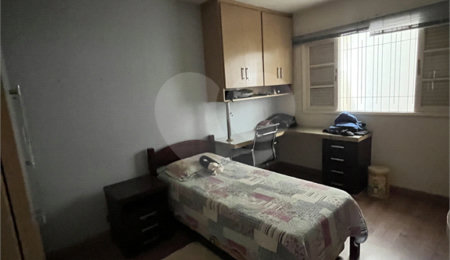 Sobrado à venda com 5 quartos, sendo 4 suítes,  em Tremembé, São Paulo, SP