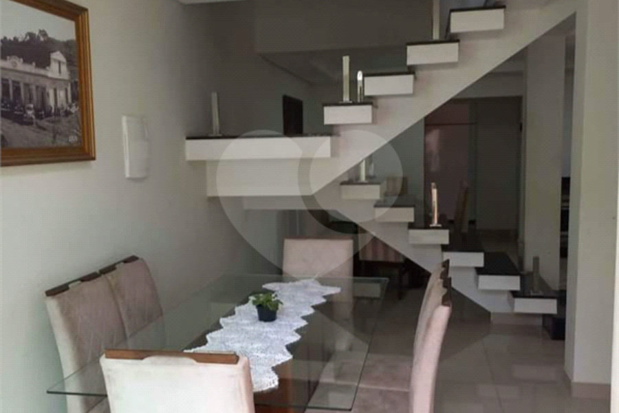Casa à venda com 3 quartos, sendo 1 suíte,  em Jardim Silvestre IV, Amparo, SP