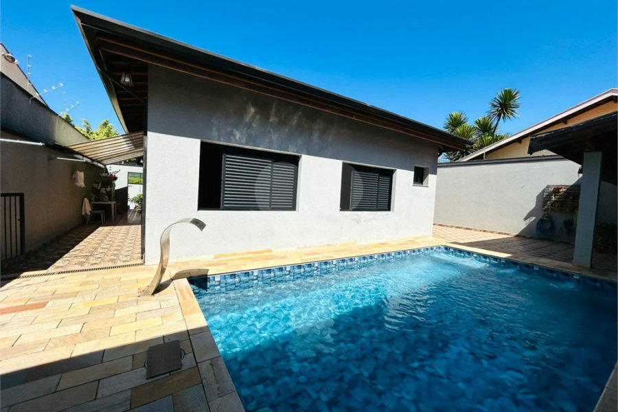 Casa a venda com 3 quartos no bairro Nova Piracicaba, em Piracicaba SP.