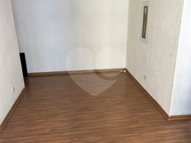 Apartamento à venda com 2 quartos em Horto, São Paulo, SP