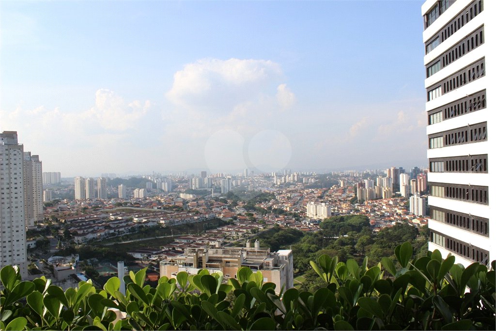 Apartamento à venda com 4 quartos, sendo 3 suítes,  em Vila Suzana, São Paulo, SP