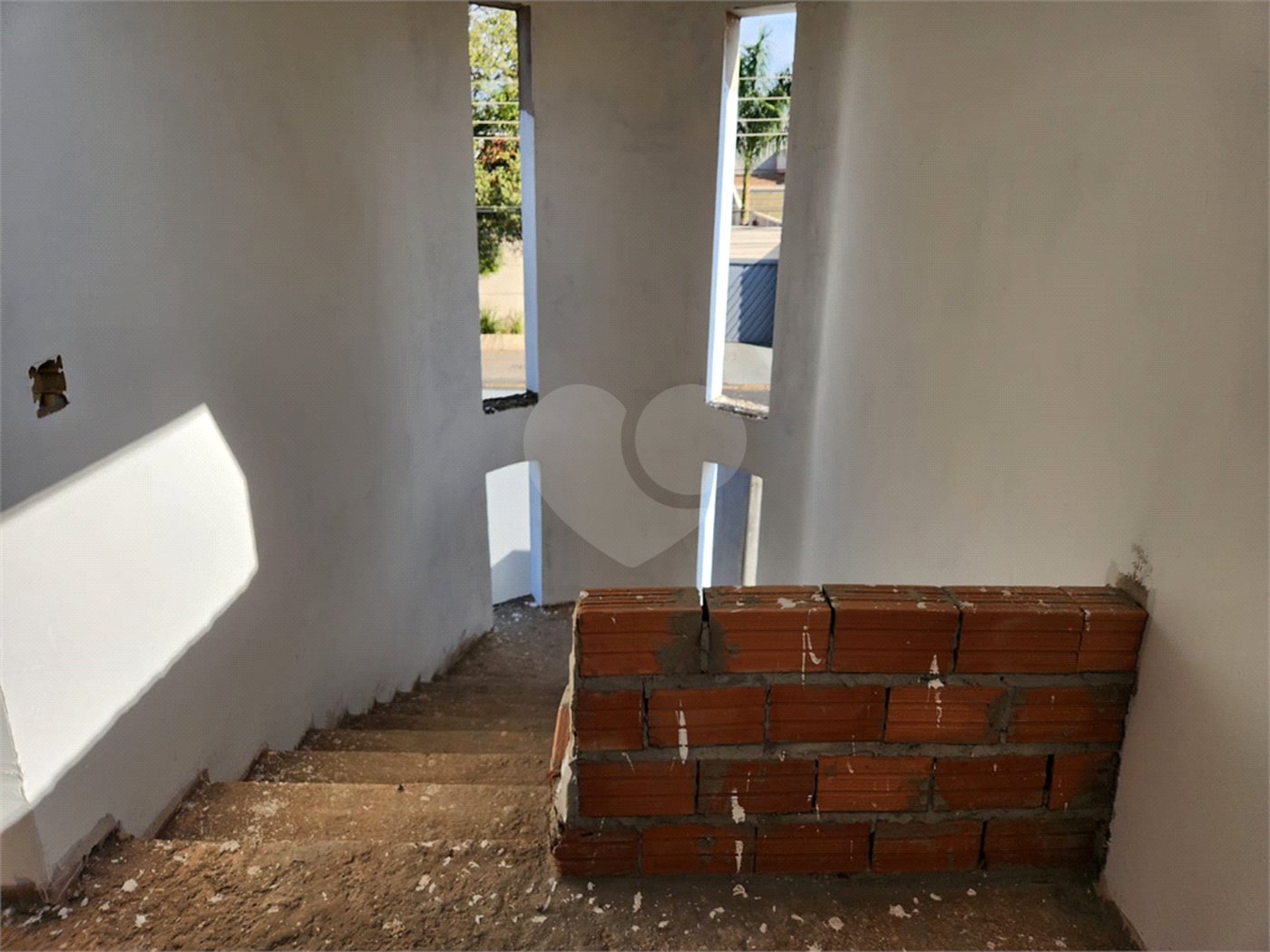 Casa à venda com 5 suítes em Residencial Olivio Benassi, Matão, SP