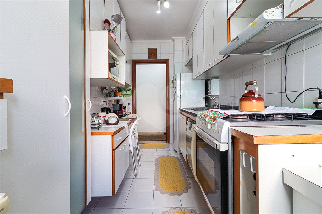 Apartamento à venda com 3 quartos, sendo 1 suíte,  em Vila Ipojuca, São Paulo, SP