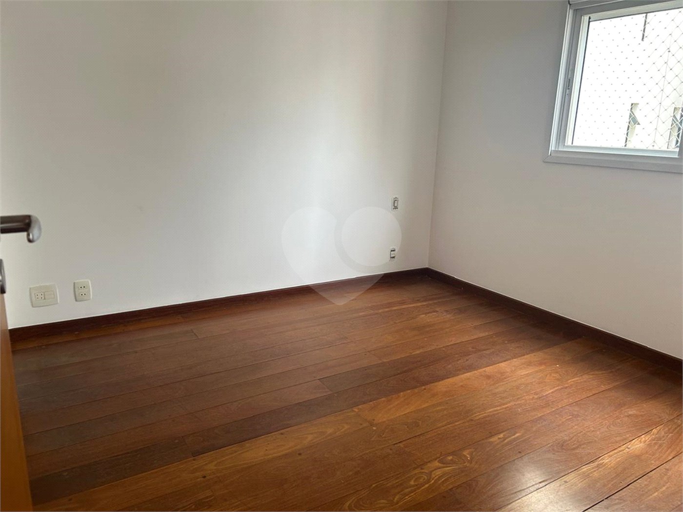 Apartamento para alugar com 3 quartos, sendo 1 suíte, em Pinheiros, São Paulo, SP