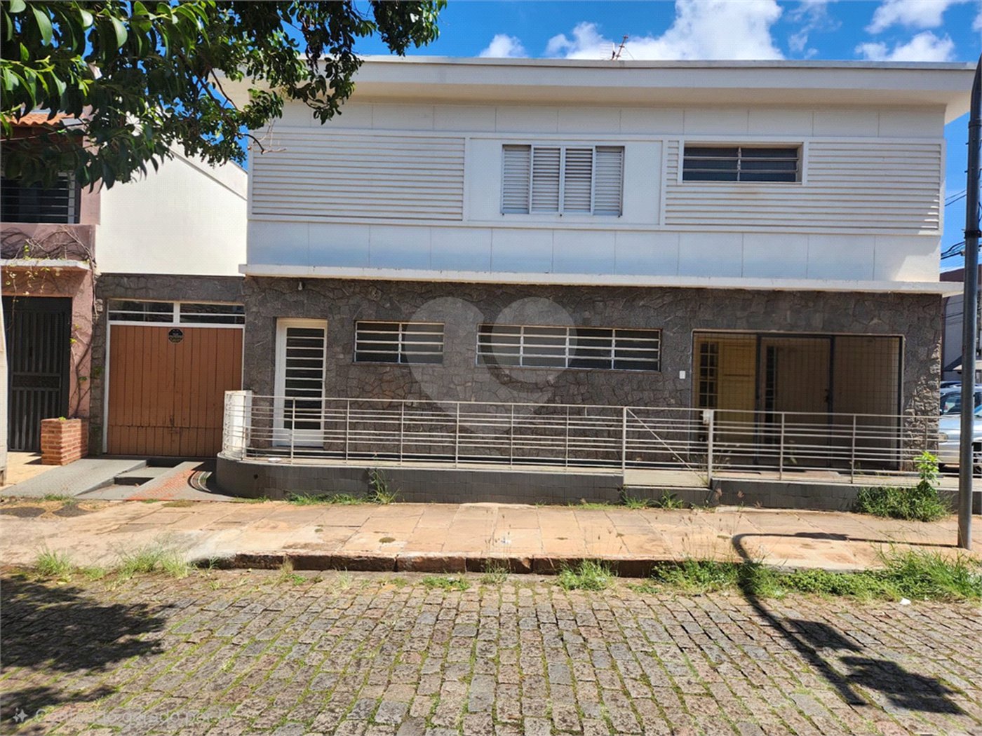Sobrado à venda com 4 quartos, sendo 1 suíte, no Centro, Araraquara, SP
