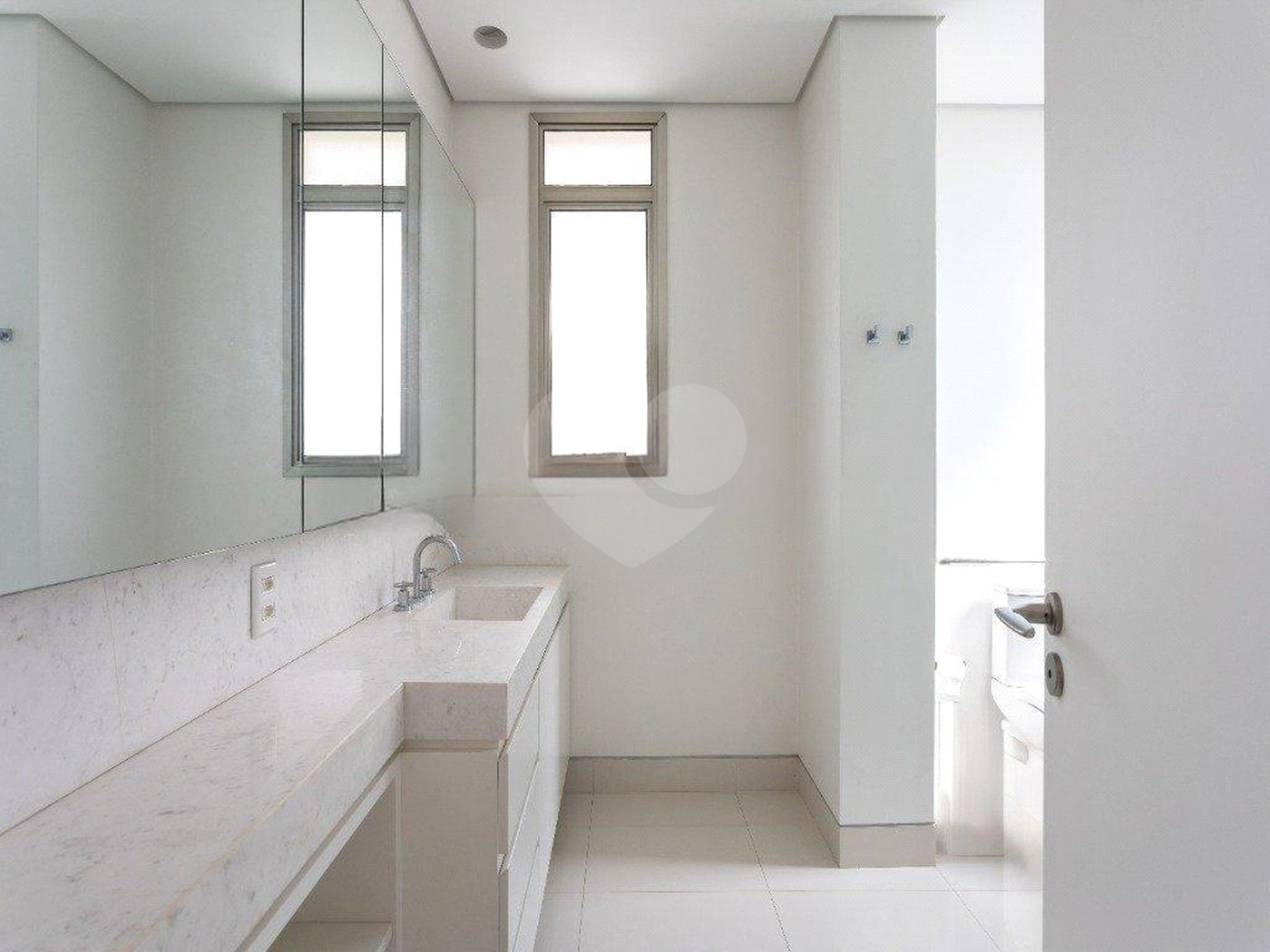 Apartamento à venda ou para alugar com 3 suítes em Itaim Bibi, São Paulo, SP