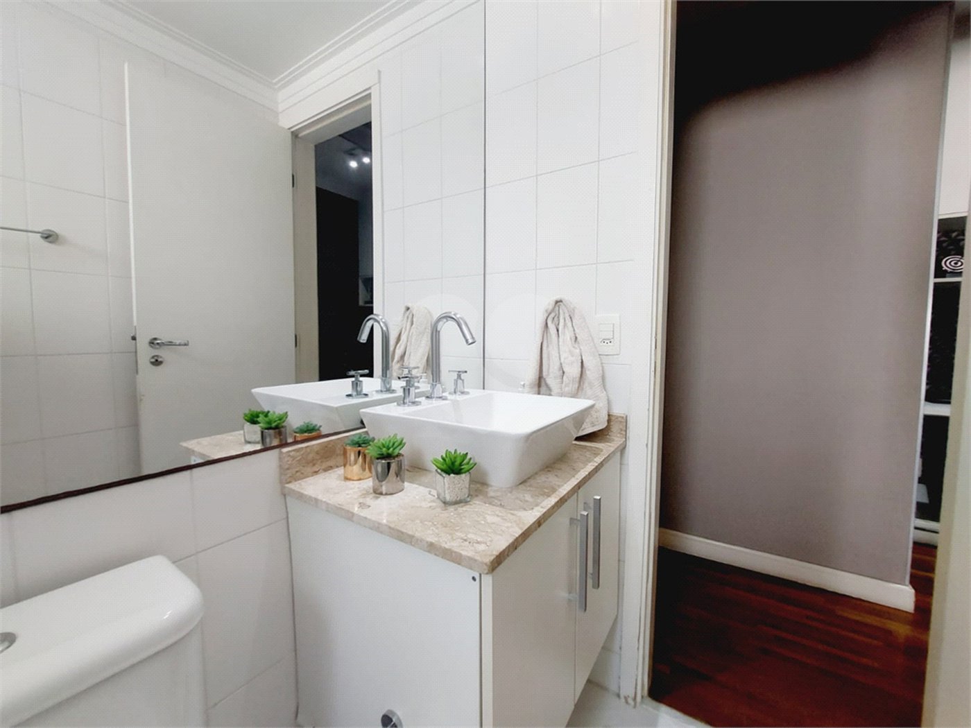 Apartamento à venda com 2 quartos, sendo 1 suíte, em Vila Anastácio, São Paulo, SP