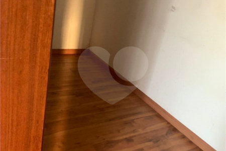 Casa à venda ou para alugar com 4 quartos, sendo 2 suítes, no condomínio Tereza Cristina, Jundiaí - SP