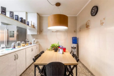 Sobrado à venda com 5 quartos, sendo 4 suítes, em Vila Galvão, Guarulhos, SP