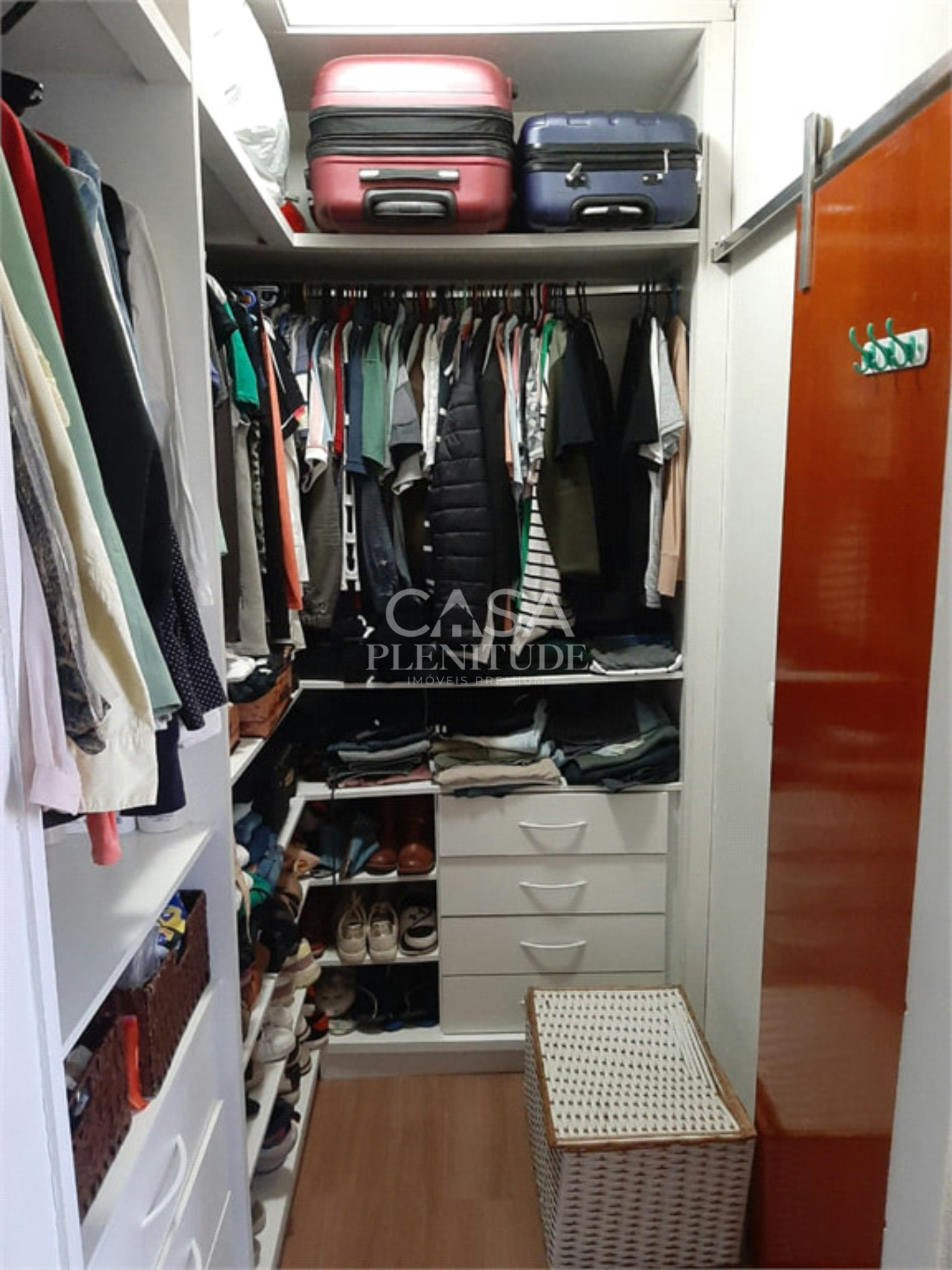 Casa em condomínio à venda com 3 quartos, sendo 1 suíte,  em Horto Florestal, Sorocaba, SP
