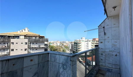 Cobertura à venda com 4 quartos, sendo 2 suítes,  em Braga, Cabo Frio, RJ