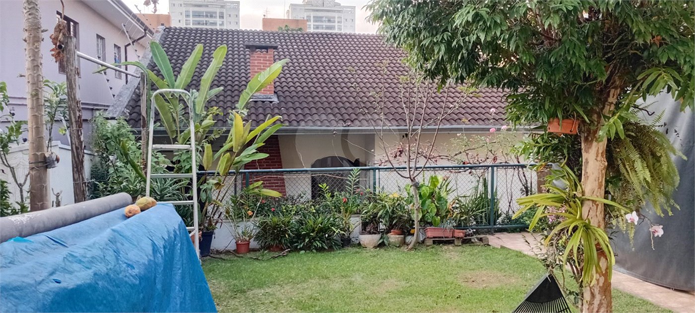Casa à venda com 4 quartos, sendo 2 suítes,  em Vila Sônia, São Paulo, SP