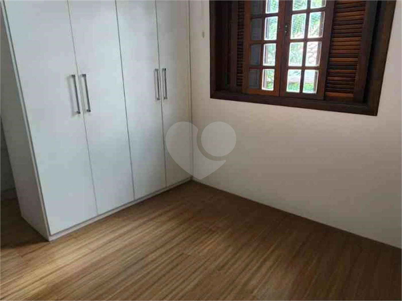 Casa à venda ou para alugar com 4 quartos, sendo 1 suíte,  em Tremembé, São Paulo, SP