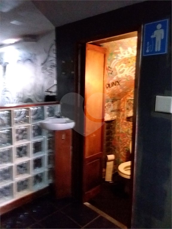 Sobrado à venda com 3 quartos em Moema, São Paulo, SP