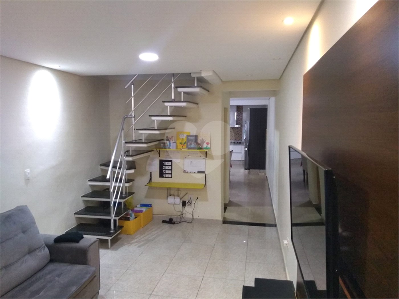 Sobrado à venda com 3 quartos, sendo 1 suíte, em Vila Santa Margarida, Ferraz de Vasconcelos, SP