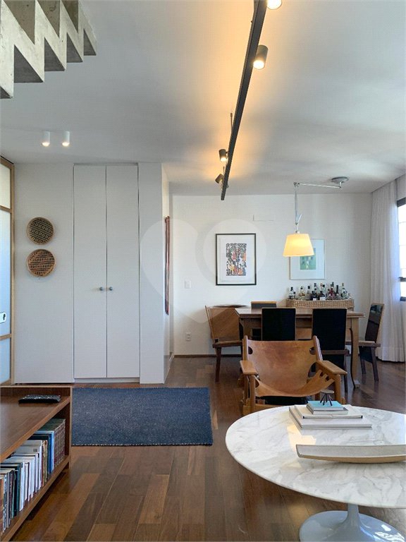 Duplex à venda com 2 suítes em Jardim Londrina, São Paulo, SP