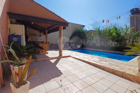 Casa à venda com 3 quartos, sendo 2 suítes, em Jardim Brogotá, Atibaia, SP