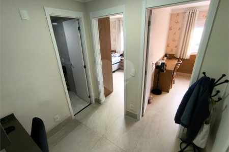 Apartamento à venda com 3 quartos, sendo 1 suíte, em Jardim Vazani, São Paulo, SP