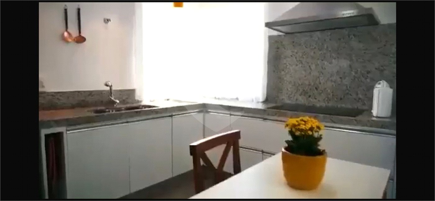Casa à venda com 3 suítes no condomínio Vilagio Ipanema 1, Araçoiaba da Serra - SP
