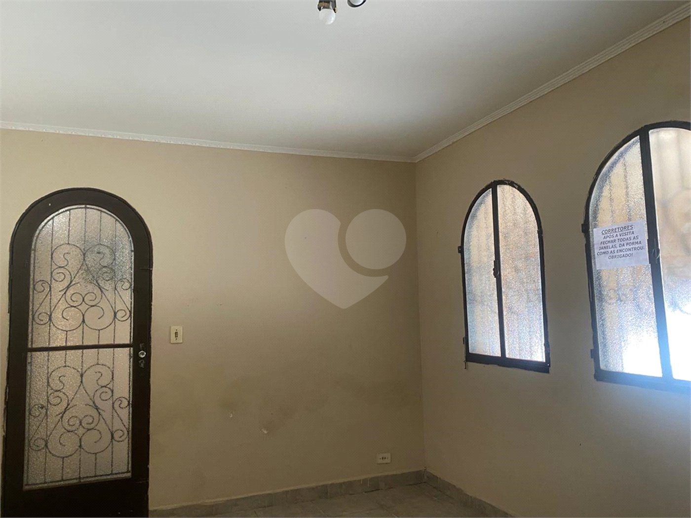 Casa à venda com 3 quartos, sendo 2 suítes, em Jardim do Papai, Guarulhos, SP