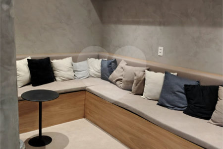 Apartamento à venda com 3 quartos, sendo 1 suíte, em Santo Amaro, São Paulo, SP