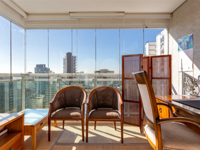 Apartamento à venda com 3 suítes em Vila Mariana, São Paulo, SP