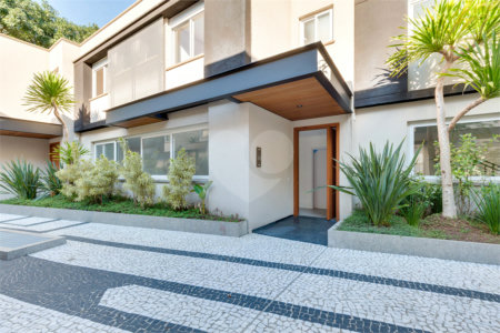 Casa à venda com 4 suítes no condomínio Vila Arese, São Paulo - SP