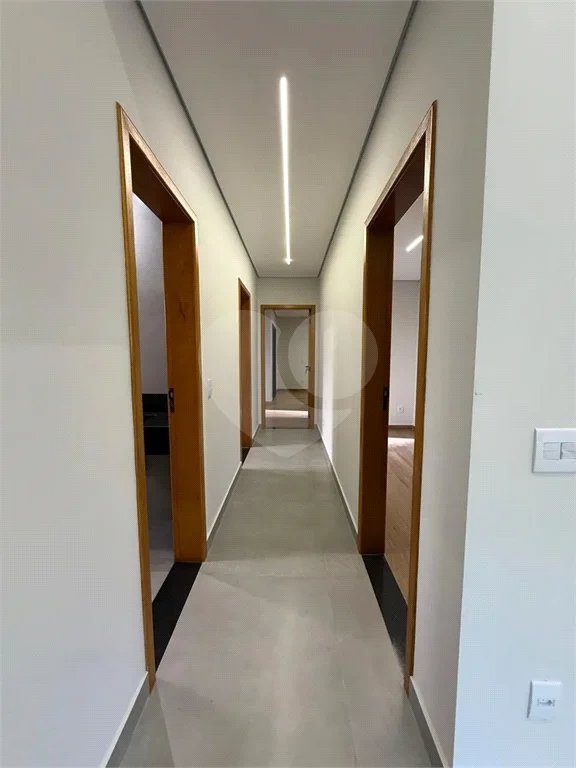 Casa à venda com 3 quartos, sendo 2 suítes, no condomínio Terra Caxambu, Jundiaí - SP