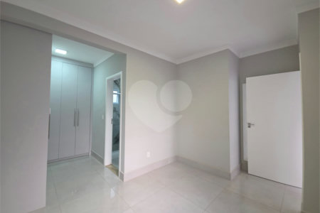 Casa à venda com 2 quartos, sendo 1 suíte, no condomínio Horto Florestal II, Sorocaba - SP