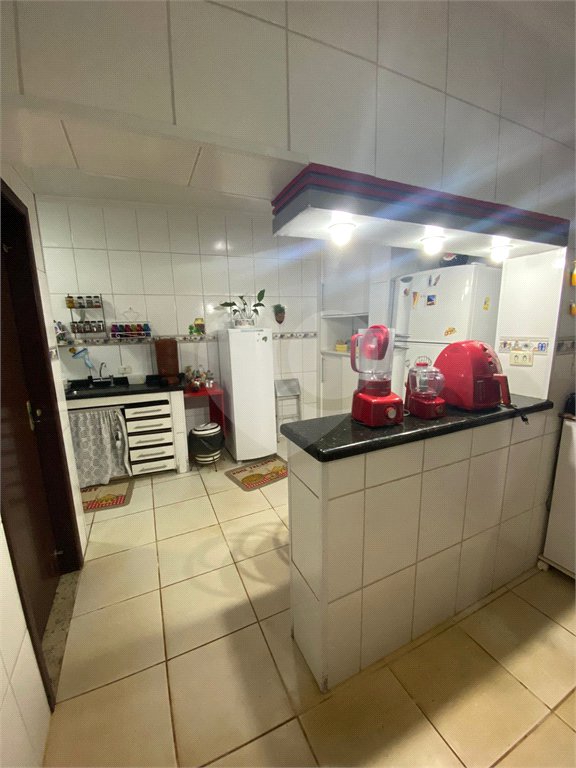 Sobrado à venda com 6 quartos, sendo 4 suítes,  em Retiro das Fontes, Atibaia, SP