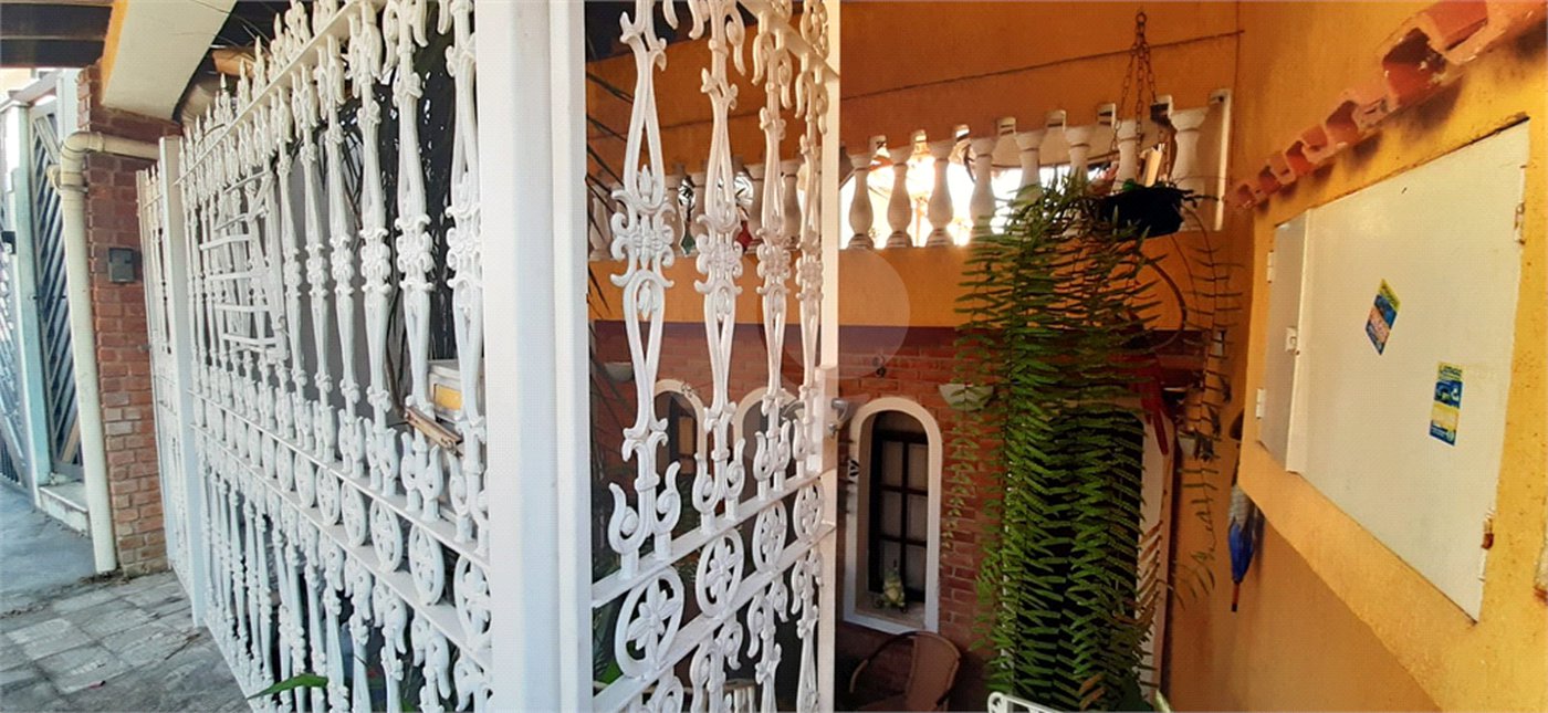 Sobrado à venda com 2 quartos em Horto, São Paulo, SP