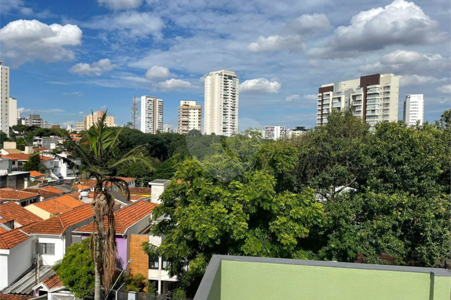 Sobrado à venda com 3 quartos, sendo 2 suítes, em Vila Mariana, São Paulo, SP