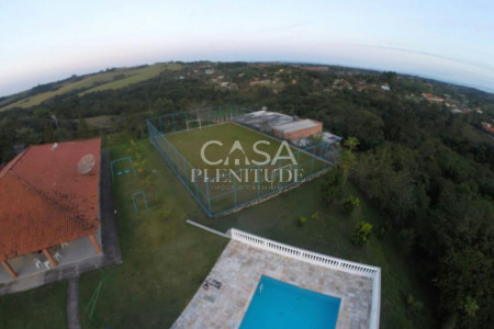 Sítio à venda com 5 quartos, sendo 1 suíte, no Centro, Araçoiaba da Serra, SP