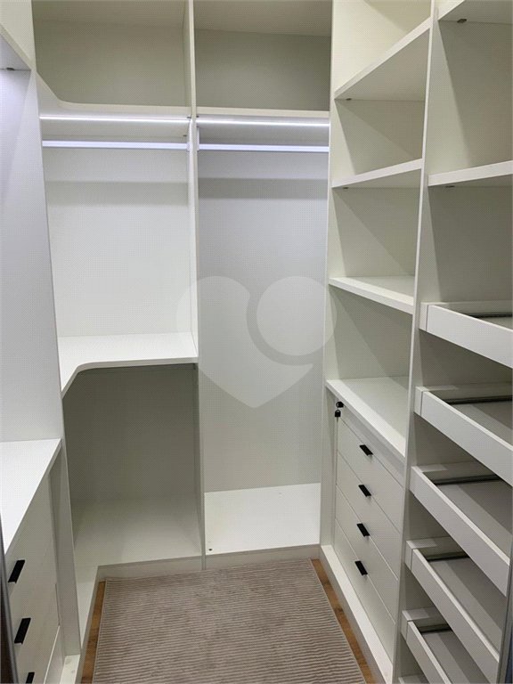 Apartamento à venda com 3 suítes em Indianópolis, São Paulo, SP