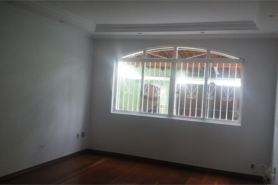 Sobrado à venda com 3 quartos, sendo 1 suíte, em Horto, São Paulo, SP