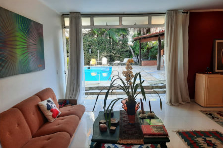 Sobrado à venda com 5 quartos, sendo 3 suítes, em Jardim Marajoara, São Paulo, SP