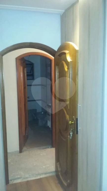 Sobrado à venda com 5 quartos, sendo 3 suítes, em Tremembé, São Paulo, SP