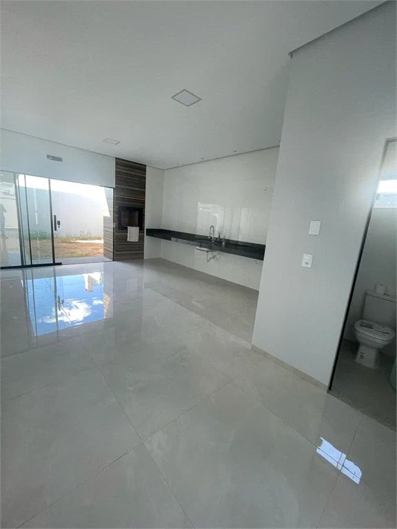Casa à venda com 3 quartos, sendo 1 suíte, em Loteamento Jardim Europa, Balsas, MA