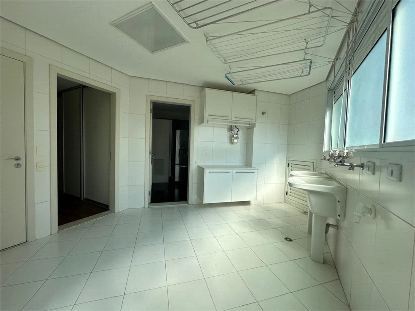 Apartamento para alugar com 4 suítes em Jardim Fonte do Morumbi, São Paulo, SP