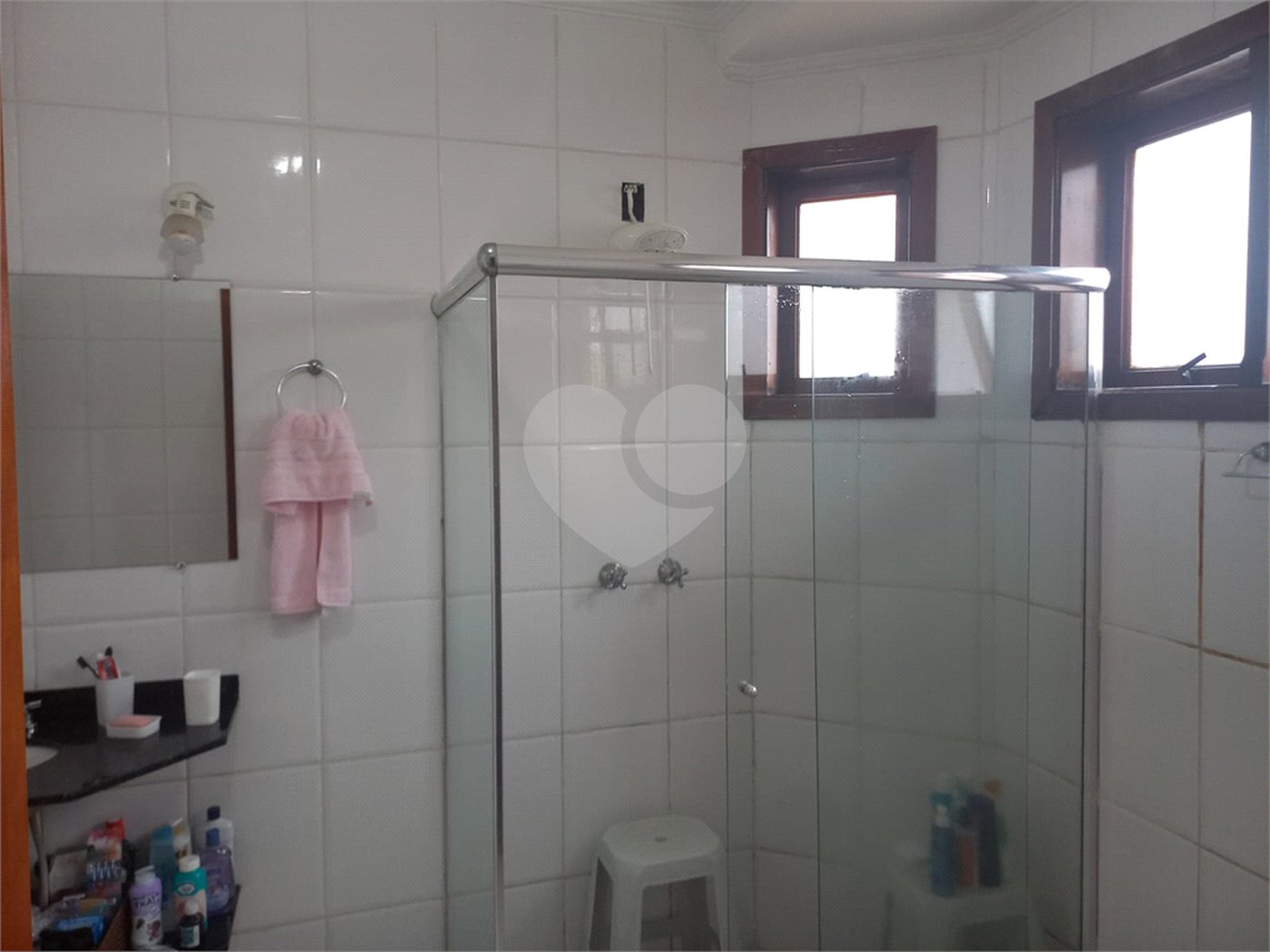 Casa à venda com 4 quartos, sendo 2 suítes,  em Villaggio Capríccio, Louveira, SP