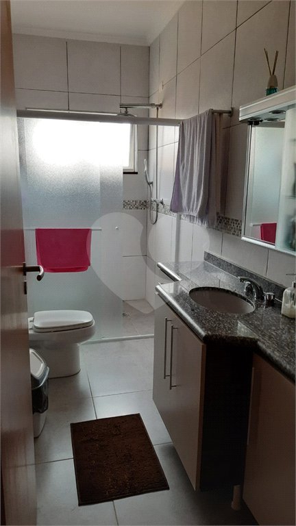 Casa à venda com 5 quartos, sendo 1 suíte, em Vila Lavínia, Mogi das Cruzes, SP