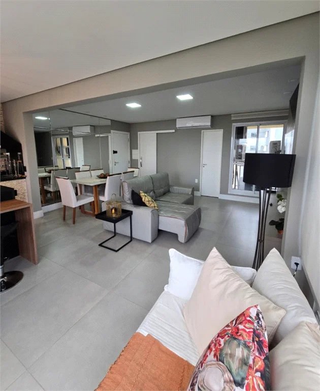 Apartamento à venda com 3 quartos, sendo 1 suíte, em Vila Suzana, São Paulo, SP