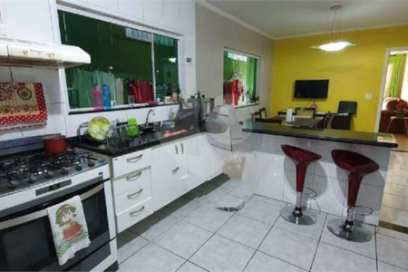 Sobrado à venda com 3 quartos, sendo 1 suíte,  em Vila Mazzei, São Paulo, SP