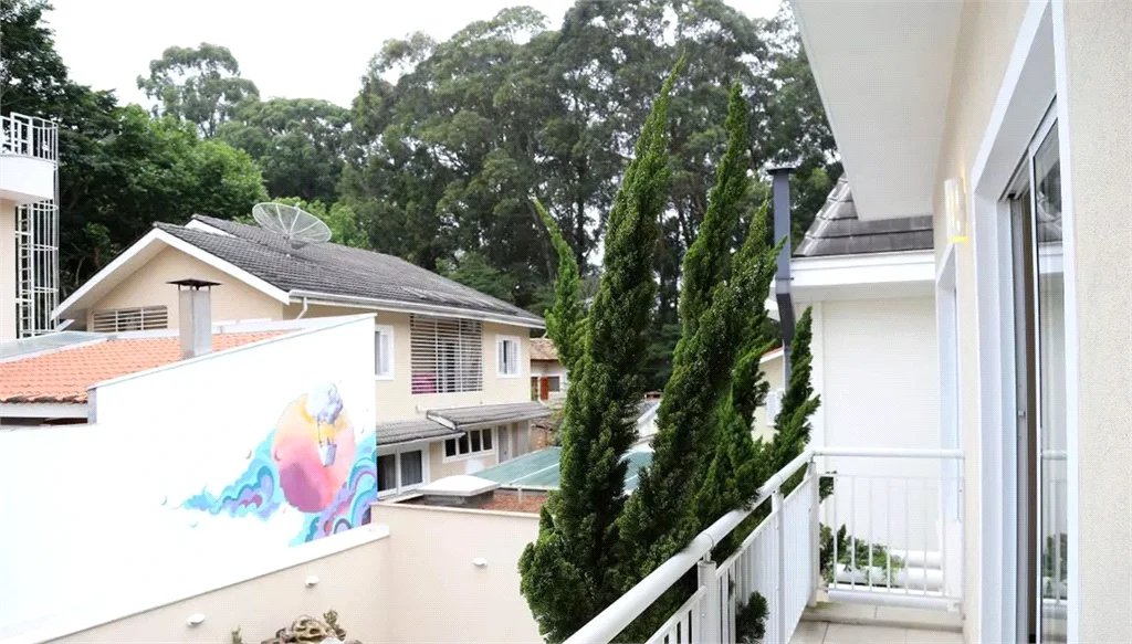 Casa à venda com 3 suítes no condomínio Residencial Morumbi, São Paulo - SP