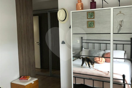 Apartamento à venda com 3 quartos, sendo 1 suíte,  em Campo Grande, São Paulo, SP