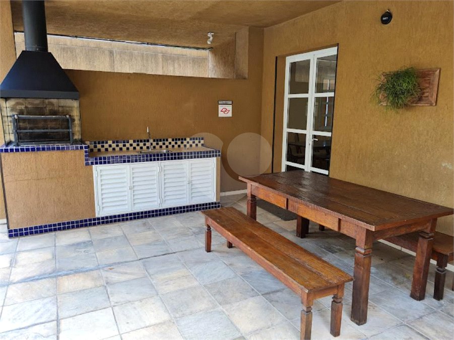 Apartamento à venda com 3 suítes em Vila Suzana, São Paulo, SP