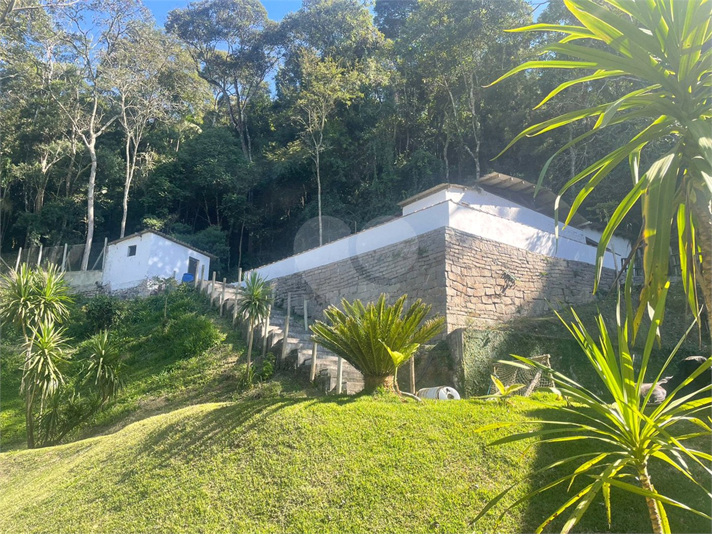 Sítio à venda com 4 quartos, sendo 1 suíte, em Caete (mailasqui), São Roque, SP