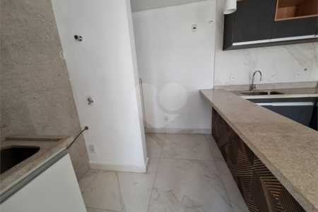 Apartamento à venda com 1 quarto em Jardim das Acácias, São Paulo, SP