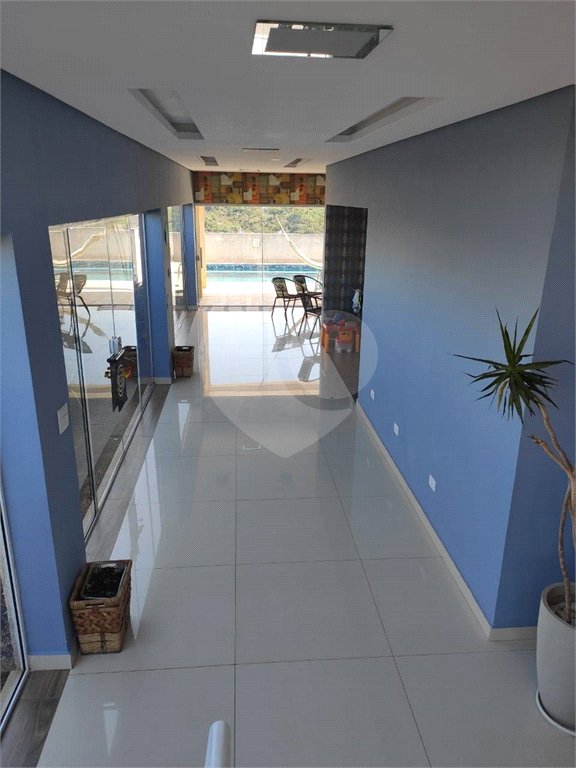 Casa à venda com 4 quartos, sendo 3 suítes,  no condomínio Aruã Brisas II, Mogi das Cruzes - SP