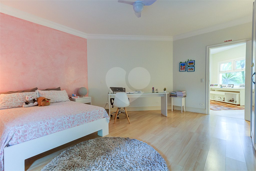 Casa à venda com 4 suítes no condomínio Vila Verde, São Paulo - SP